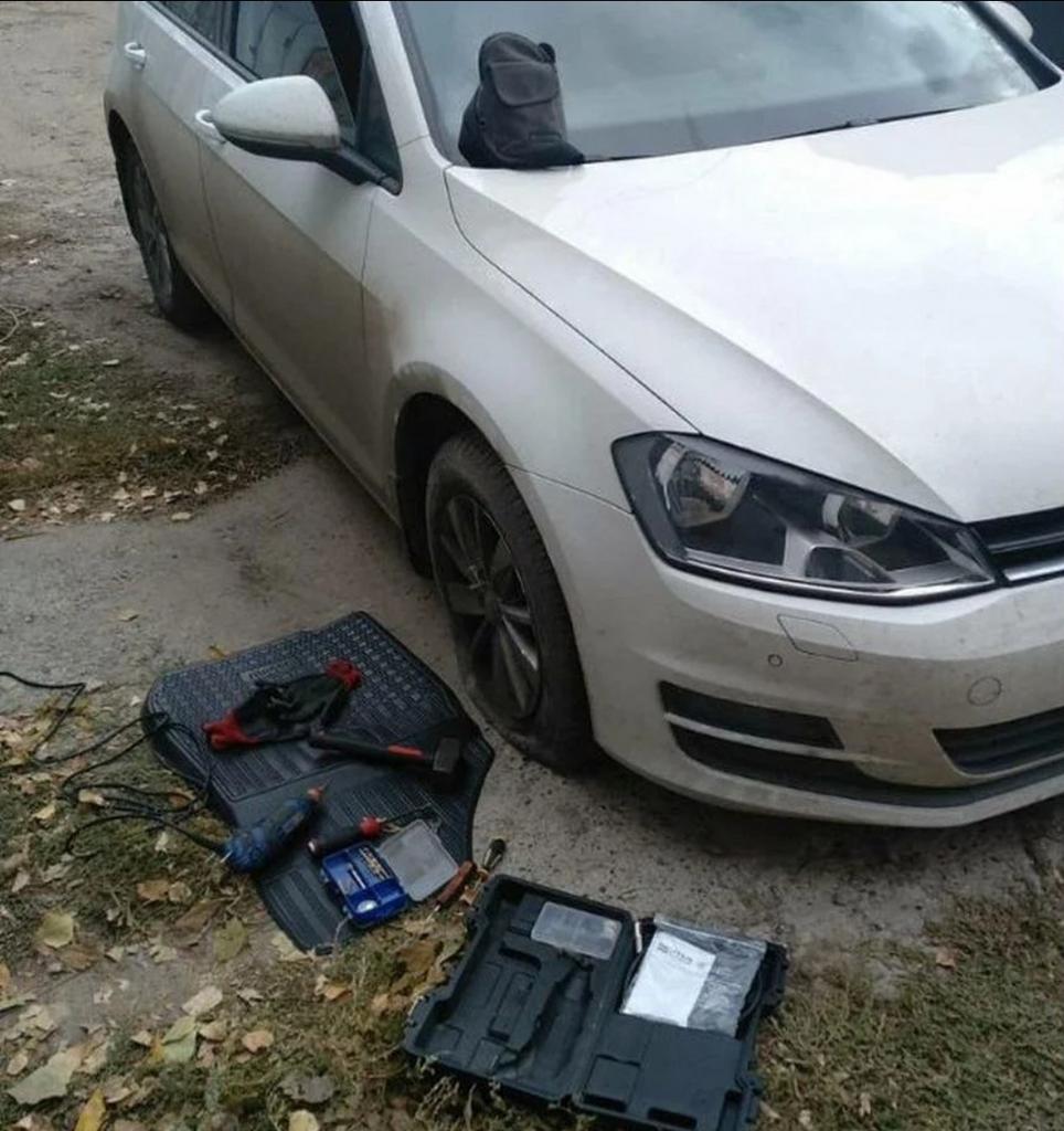 Вскрытие авто, открыть машину